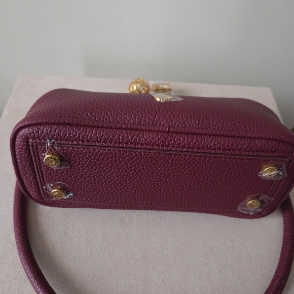 BRAND NEW KASA KHOI Bag, Wine Color, Small Kisslock Bag - Picture 4 of 4